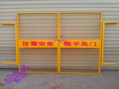 施工電梯防護(hù)門(mén)與安全防護(hù)設(shè)備 構(gòu)筑工地安全防線